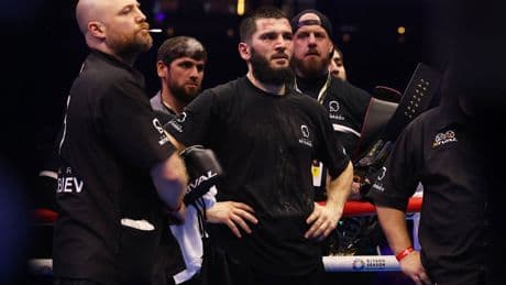 Artur Beterbiev’s next opponent named as Deon Nicholson with Dmitry Bivol trilogy delayed