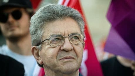 Jean-Luc Mélenchon annonce le dépôt d'une nouvelle procédure de destitution contre Emmanuel Macron