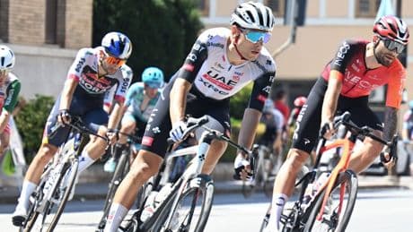 Radsport: Teamkollege von Pogacar nach schwerem Sturz im künstlichen Koma