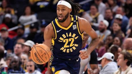 Indiana Pacers Re-Sign Center Isaiah Jackson, Beef Up Center Rotation