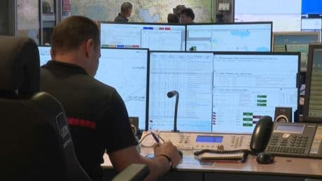 Risques d'incendie: des centaines de pompiers prêts à intervenir dans les Bouches-du-Rhône