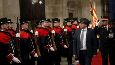Puigdemont y los Mossos, historia de una gran amistad