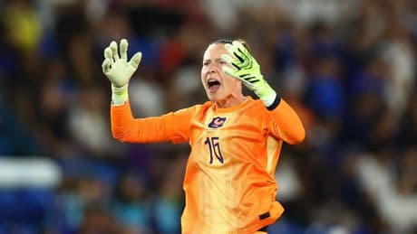 «C’est inacceptable»: la gardienne des Bleues dénonce «la haine» en ligne après l'élimination à l’Euro