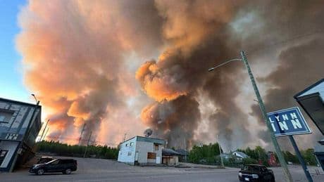 ‘They’re in turmoil’: Northern Manitoba leaders watching wildfires
