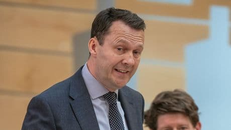 SNP’s ‘flimsy’ programme for government offers ‘more of the same’, says Findlay