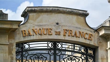 La Banque de France relève sa prévision de croissance à 0,7 % pour 2025