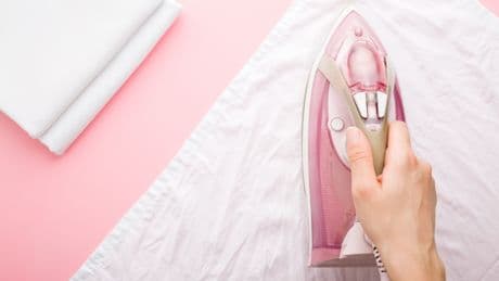 Schön wie im Hotel: Einfacher Trick bekommt Bettwäsche seidig glatt