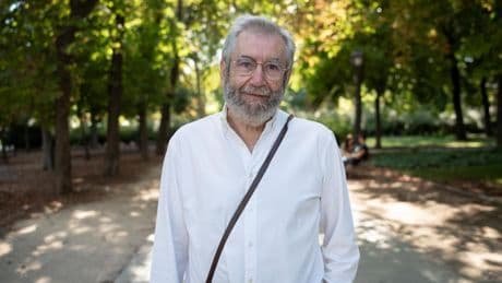 Antonio Muñoz Molina: "Leer y escribir con dedicación se está volviendo revolucionario"