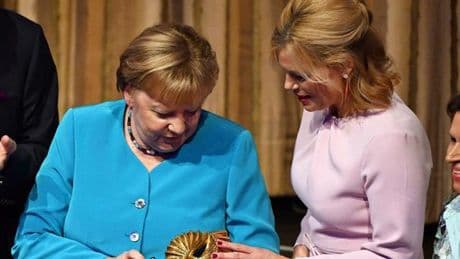 Auszeichnung: Merkel über Baden-Baden: "Bisschen ab vom Schuss"