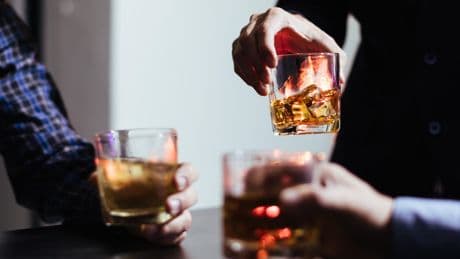 Droits de douane : la douche écossaise pour les vins et spiritueux français