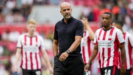 Peter Bosz geraakt door uitzichtloze situatie van oud-werkgever Vitesse