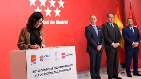 Ayuso facilita que víctimas de okupación reciban asesoramiento jurídico gratuito: &quot;No vamos a ponernos de perfil&quot;