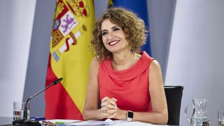 Todo lo que oculta María Jesús Montero sobre la quita de la deuda a las CCAA