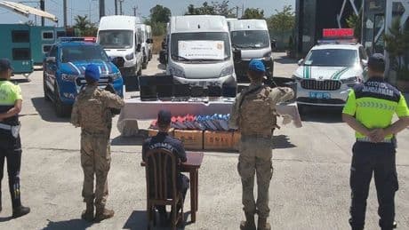 Sakarya merkezli dev dolandırıcılık çetesi çökertildi!