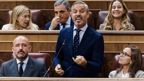Todos los días homenajean a Nacho Cano en el Congreso