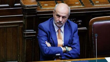 Vaccini, nel nuovo gruppo esperti con idee diverse. Nei piani di Schillaci un organismo composto solo da scienziati