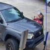 KIJK. Vrouw ontsnapt op het nippertje aan ontvoering op parkeerplaats in Florida
