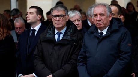 "Des concessions notamment sur les retraites": Olivier Faure divulgue "la forme de deal" de non-censure avec le gouvernement de François Bayrou