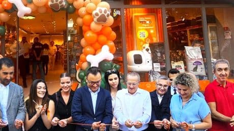 Migros'un evcil hayvan ürünlerine özel ilk mağazası Petimo açıldı