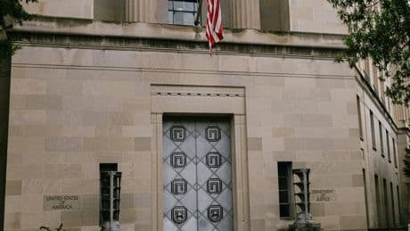 Justice Dept. Reaches Out to Ghislaine Maxwell, a Longtime Epstein Associate