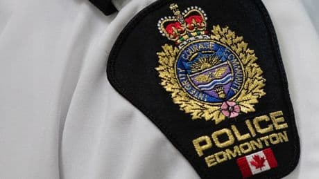 Edmonton police warn people to be on the lookout for a group of hugging bandits