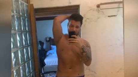 'Sizin çıplak bedeninizi görmek zorunda değilim' dedi, bu fotoğraf ortaya çıktı