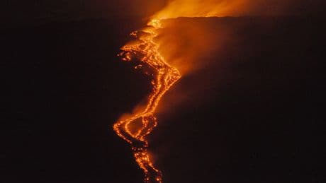 İtalya'nın Etna Yanardağı aktif hale geldi