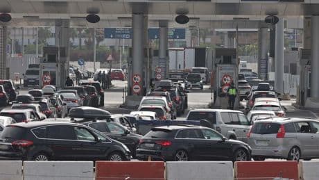 El primer día de la OPE registra 11.400 pasajeros que cruzan a Marruecos pese a registrar caídas