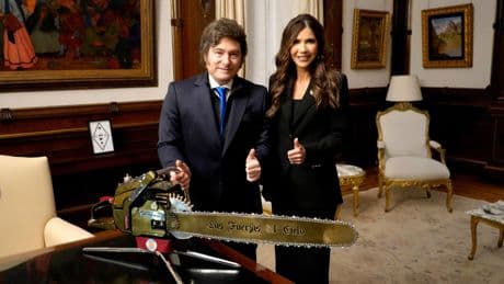Trump premia a Milei y exime a los argentinos del visado para entrar a Estados Unidos