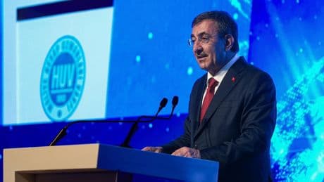 Cevdet Yılmaz: Müzakereye zemin hazırlayan adımlar atılmalı
