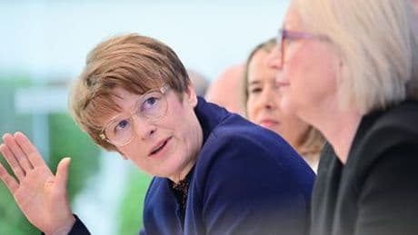 Wirtschaftsweise: Ökonomen warnen Bundesregierung vor Konsum-Ausgaben