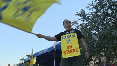 One of B.C.’s biggest public sector unions to hold strike vote amid stalled contract talks
