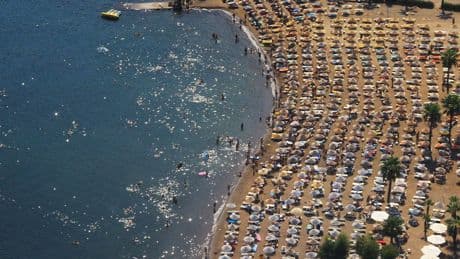Marmaris ve Fethiye'de deniz hava kadar sıcak