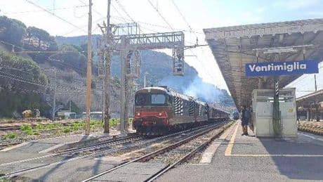Ventimiglia, è partito il primo convoglio della serie dei Treni turistici italiani
