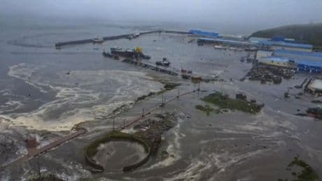 Tsunami-waarschuwingen ingetrokken na zeebeving, vulkaanuitbarsting in Rusland