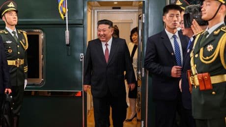 Blindado, muy lento y totalmente equipado: así es el tren que ha llevado al líder norcoreano, Kim Jong Un, y su comitiva al desfile militar de Pekín