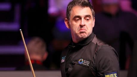 Ronnie O’Sullivan v Zhao Xintong LIVE: Tight battle continues in World Snooker Championship semi-final