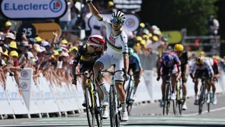 Pogacar remata en el Muro de Bretaña y recupera el amarillo del Tour de Francia