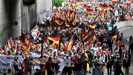 Gänsehaut-Video - Deutsche Fan-Party bei der Frauen-EM