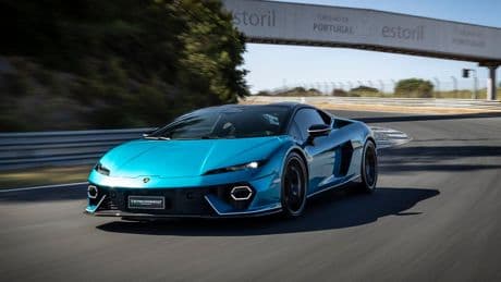 Lamborghini Temerario, sinfonia a 10mila giri di V8 turbo e motori elettrici: la nostra prova in pista all’Estoril