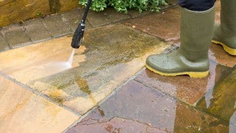 Woman's 'magic' 10-minute solution banishes patio black spots
