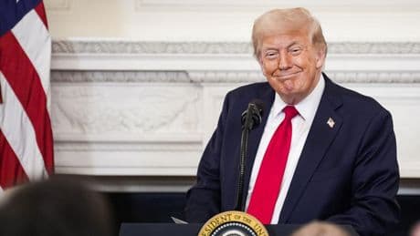 Corte Suprema: Trump può procedere con i tagli all’istruzione