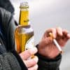 Jahrbuch Sucht vorgestellt: Knapp 150.000 Deutsche rauchen und trinken sich zu Tode