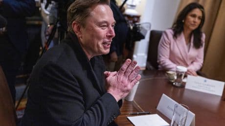 Elon Musk s’éloigne du  gouvernement américain ? Personne ne le retiendra