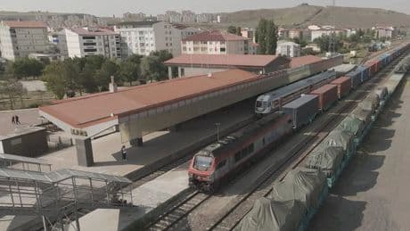 Çin'den yola çıkan iki yük treni yarın Türkiye'den Avrupa'ya hareket edecek