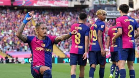 Lamine y un doblete de Raphinha culminan una apoteósica remontada