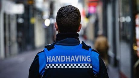 Celstraf voor boa die adressen gaf aan criminelen