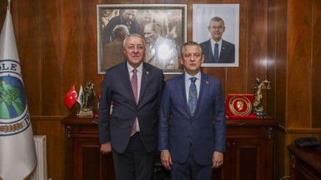 CHP'den istifa eden belediye başkanından 'AKP'ye geçeceği' iddialarına yanıt