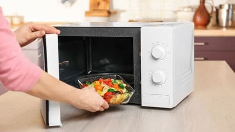 Brot, Fleisch, Fisch - Wie wärmen Sie Essen richtig auf?