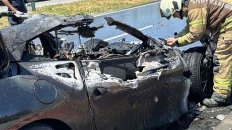 Adalı’nın oğlunun lüks otomobili yandı